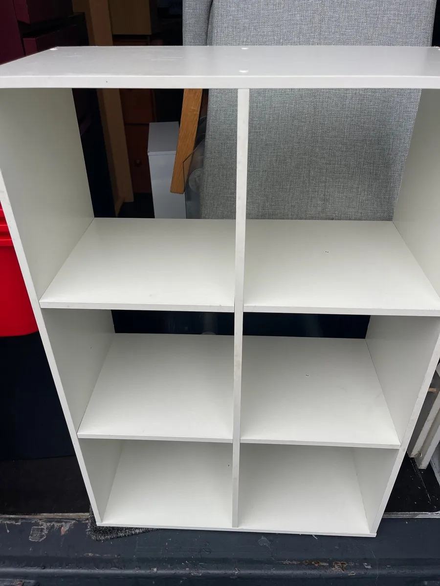 Shelves unit - Image 1