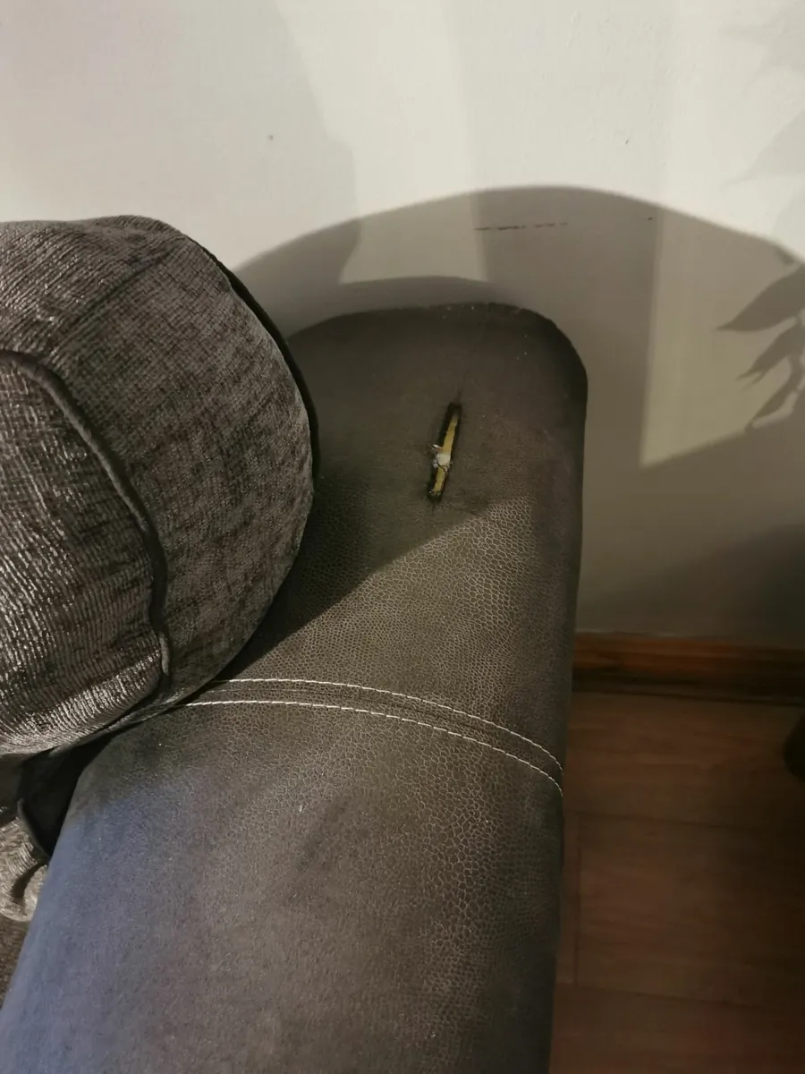 Couch - Image 3