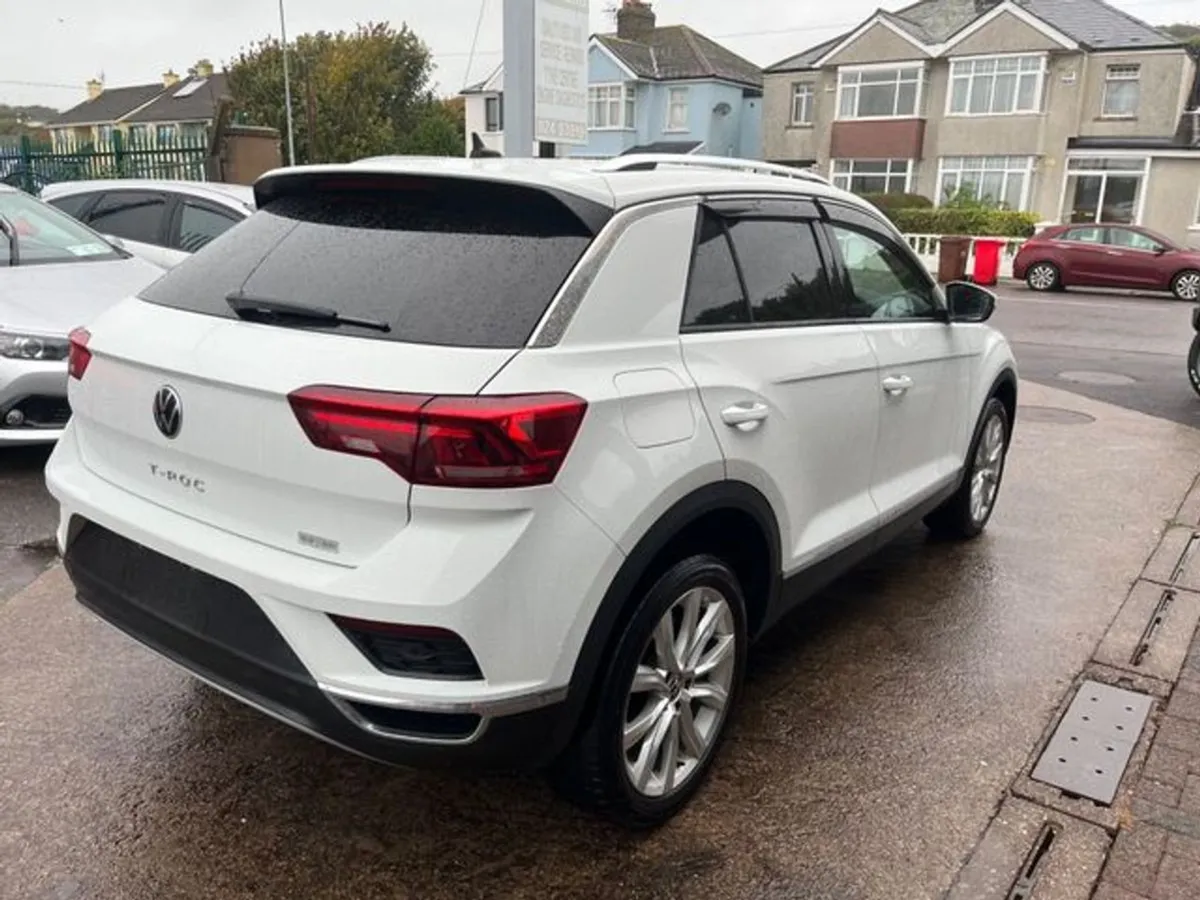 Volkswagen T-Roc 2.0 TDI Automatic - Image 3