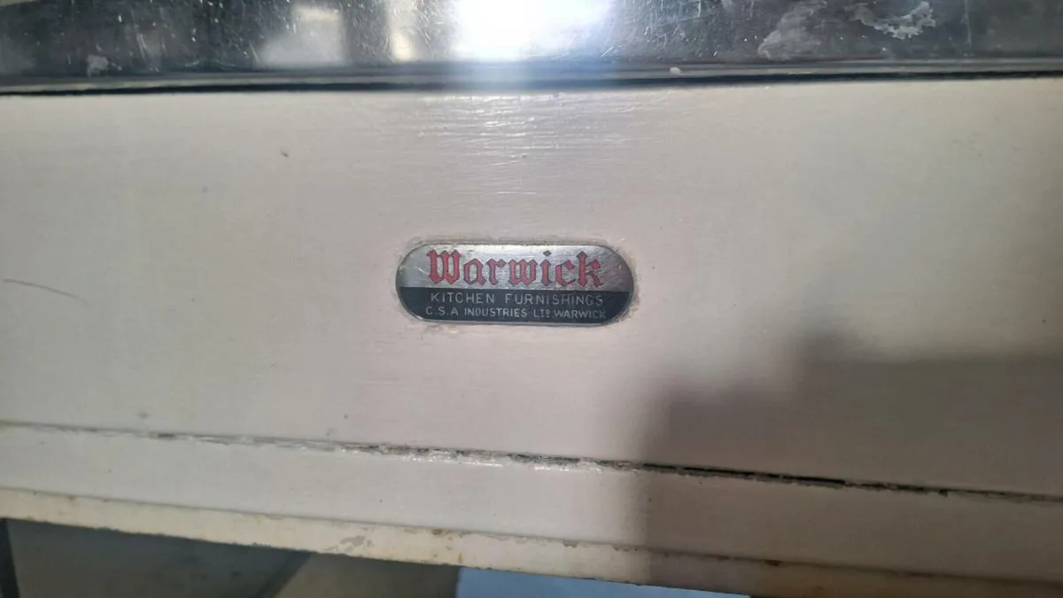 Retro kitchen sink unit - Image 2