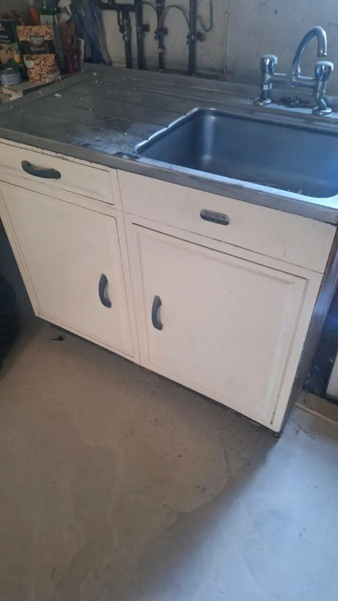 Retro kitchen sink unit - Image 4