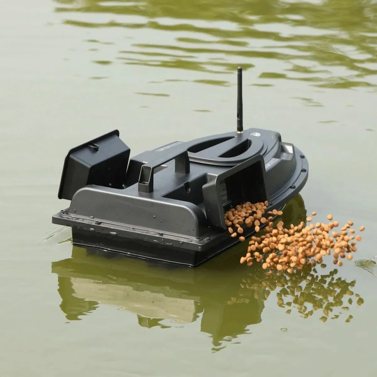 Fishing bait boat - Image 4