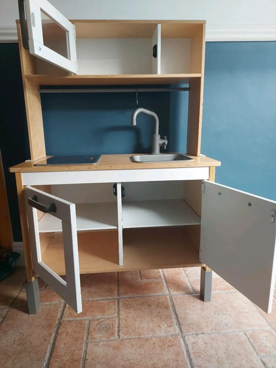 Play Kitchen - Image 4