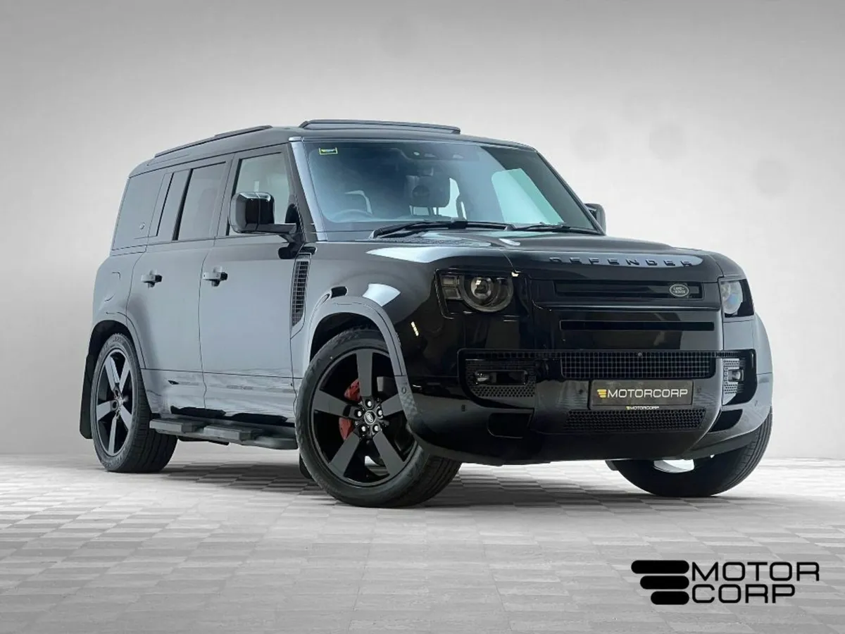 Land Rover Defender X P400E FLAGSHIP MODEL - Image 1