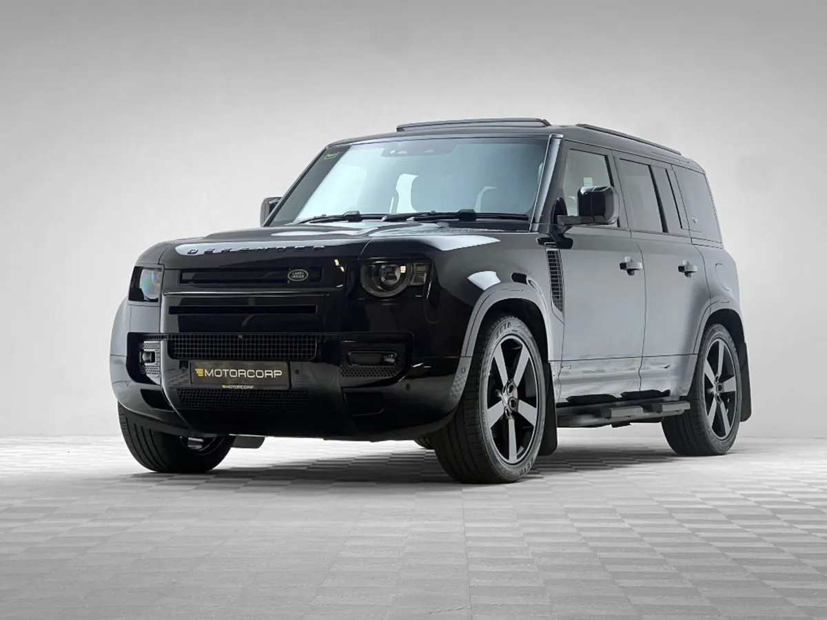 Land Rover Defender X P400E FLAGSHIP MODEL - Image 3