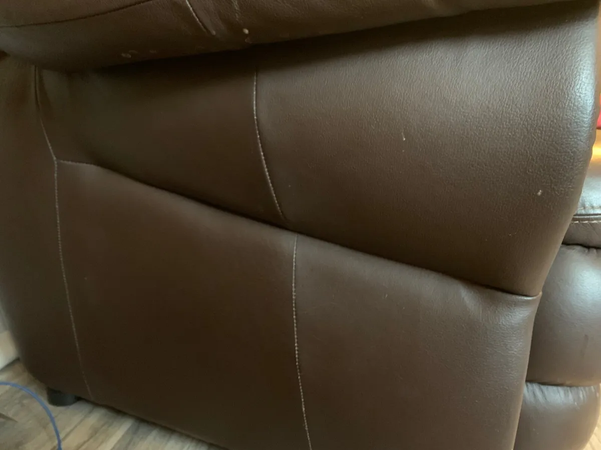 Leather sofa - Image 4