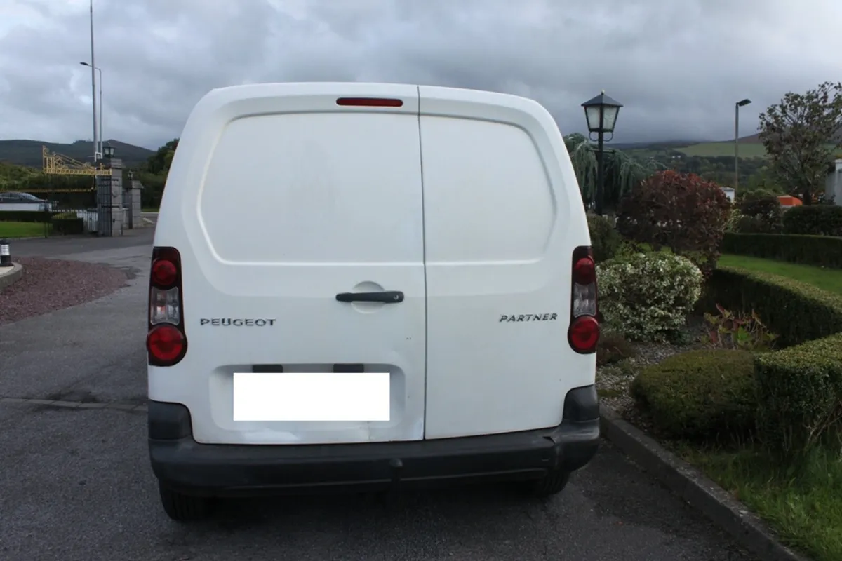 Peugeot Partner 1.6 HDI,  2013 - Image 2