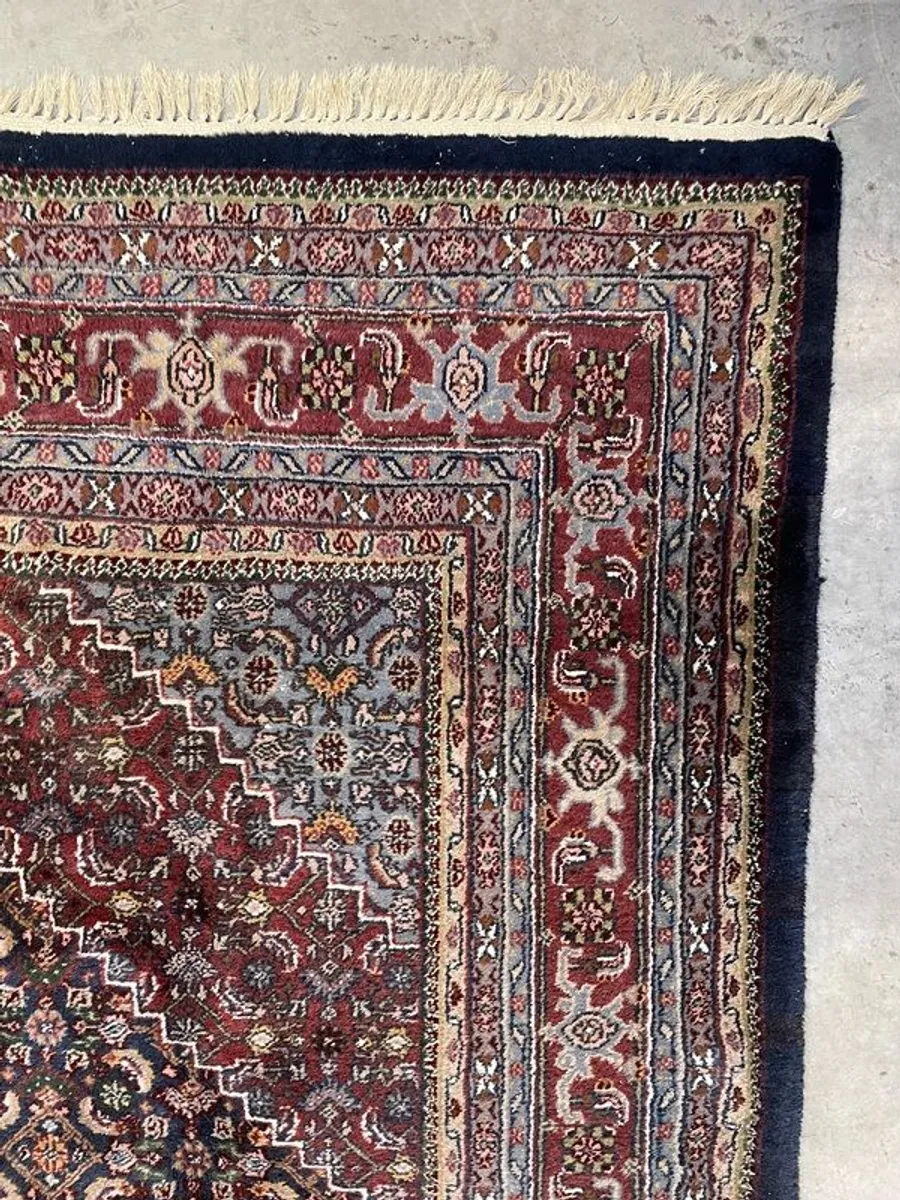Large Blue Hand Knotted Bidjar Rug - Image 4