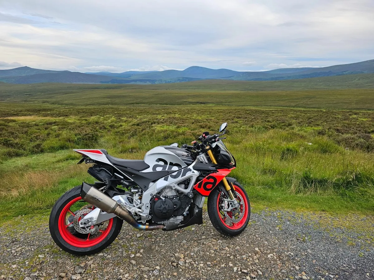 2019 Aprilia Tuono V4 Factory Motorbike - Image 3