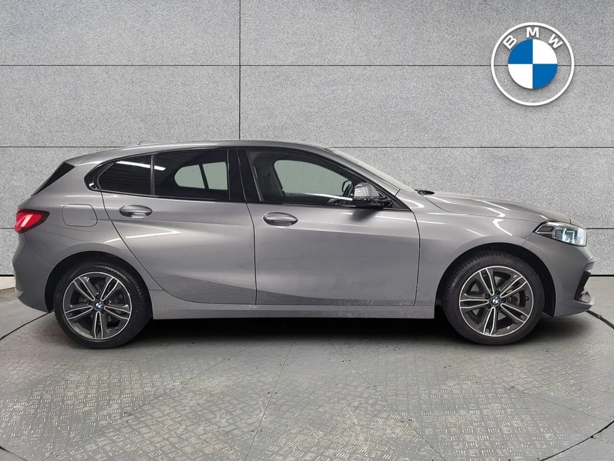 BMW 1 Series 118i Sport - Image 4
