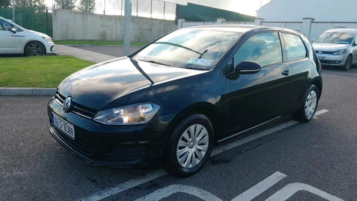 Volkswagen golf - Image 2
