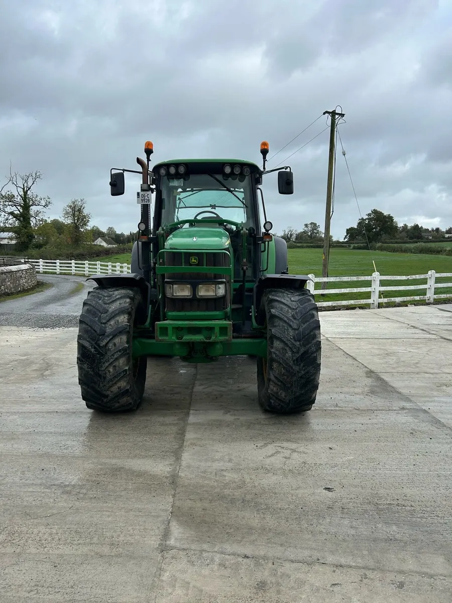 John Deere 6820 with loader - Image 4