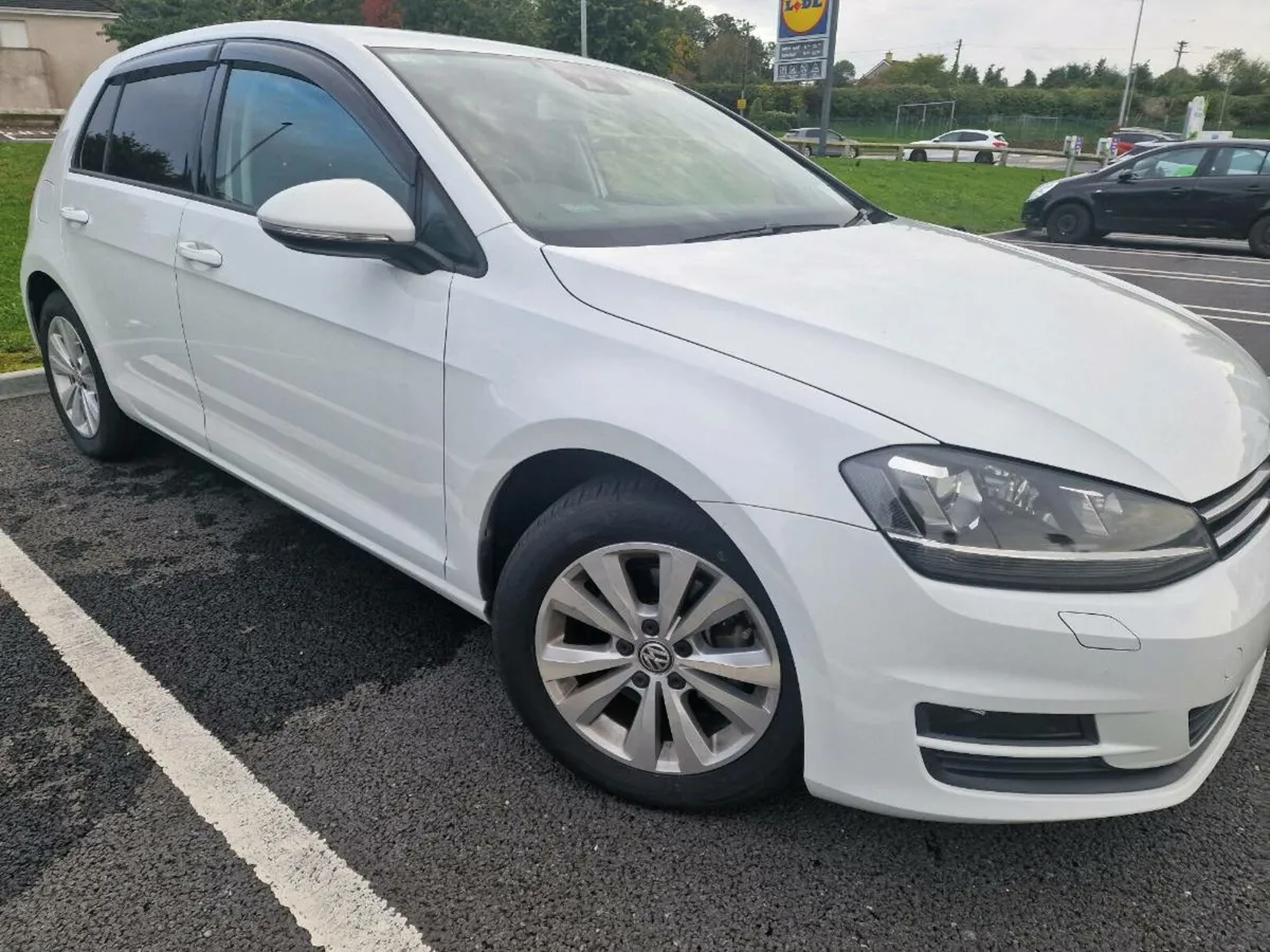 2015 Volkswagen Golf 1.2L Auto. 28k km Like new - Image 4