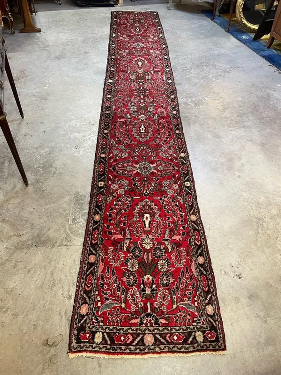 Beautiful Long Lilian Hand Knotted Wool Runner - Image 1