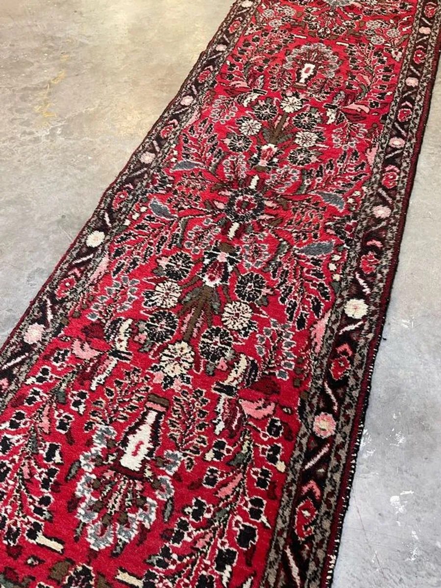 Beautiful Long Lilian Hand Knotted Wool Runner - Image 3
