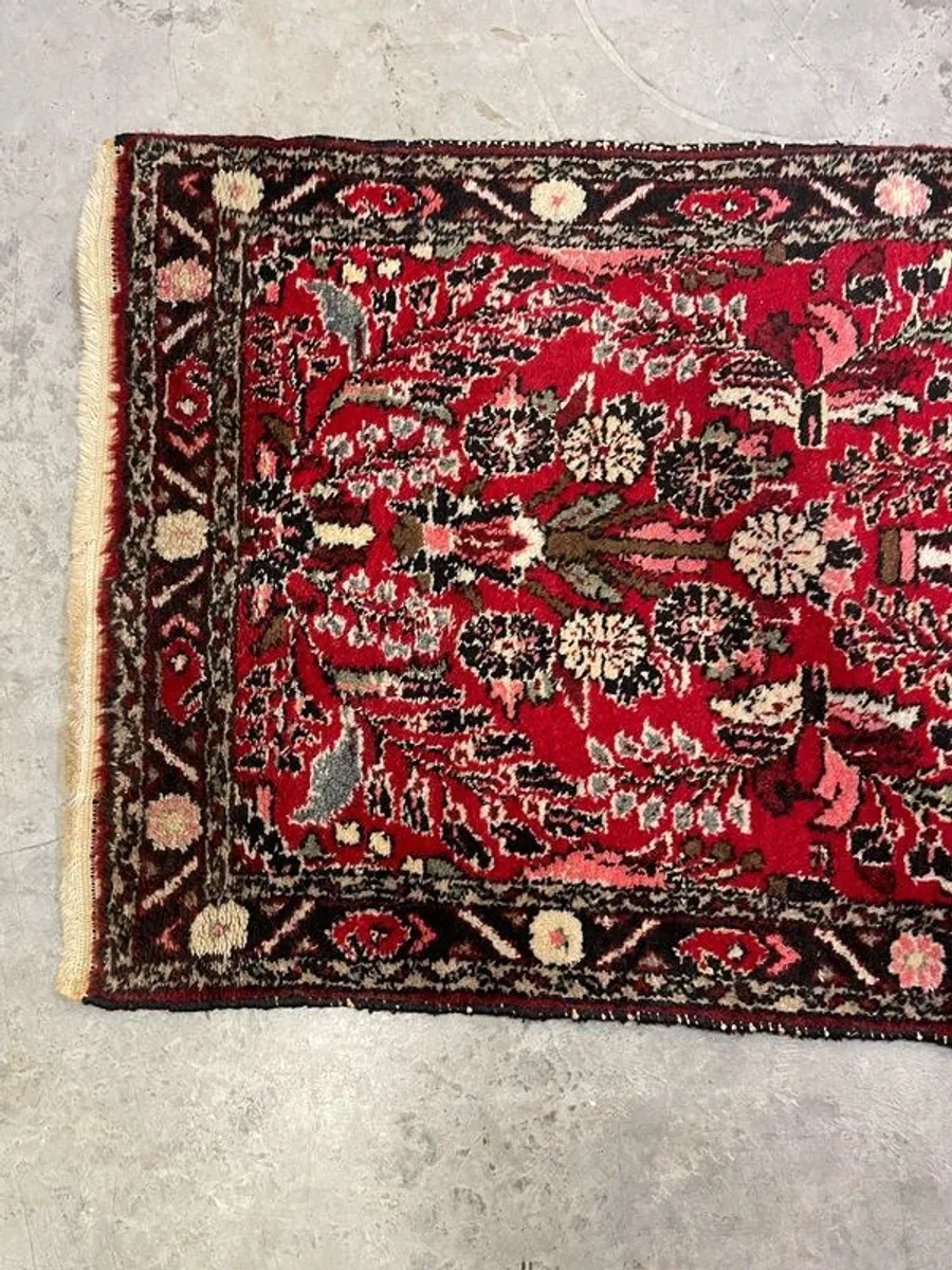 Beautiful Long Lilian Hand Knotted Wool Runner - Image 4