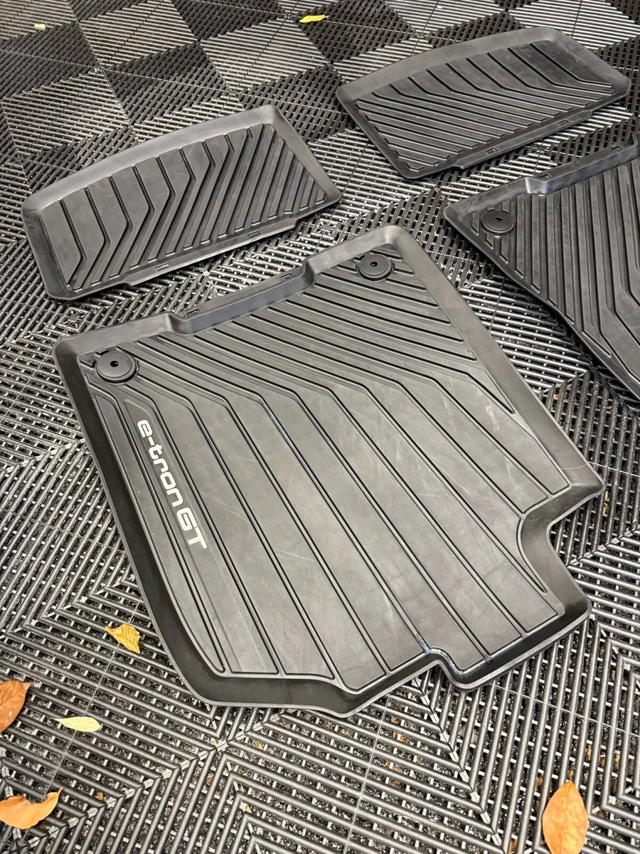 Audi e tron GT genuine winter mats - Image 1