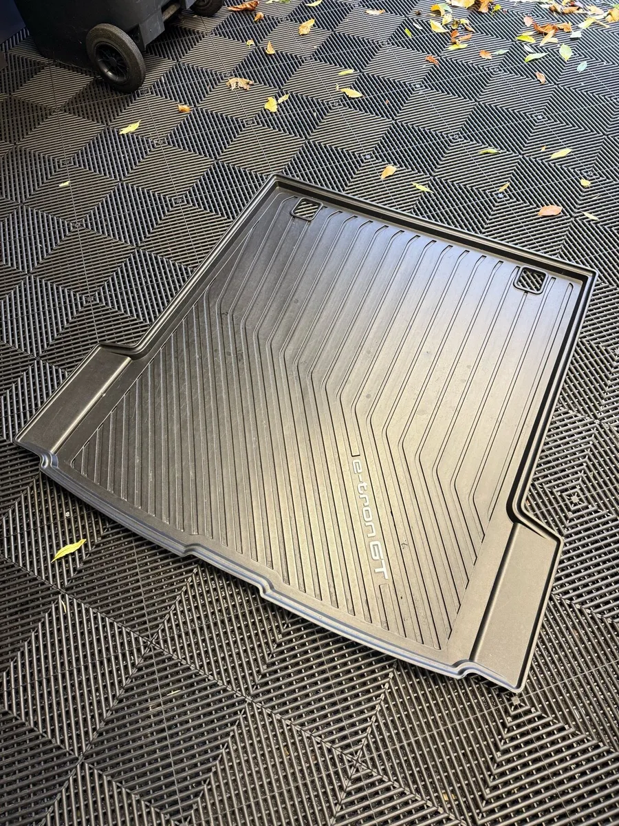 Audi e tron GT genuine boot liner