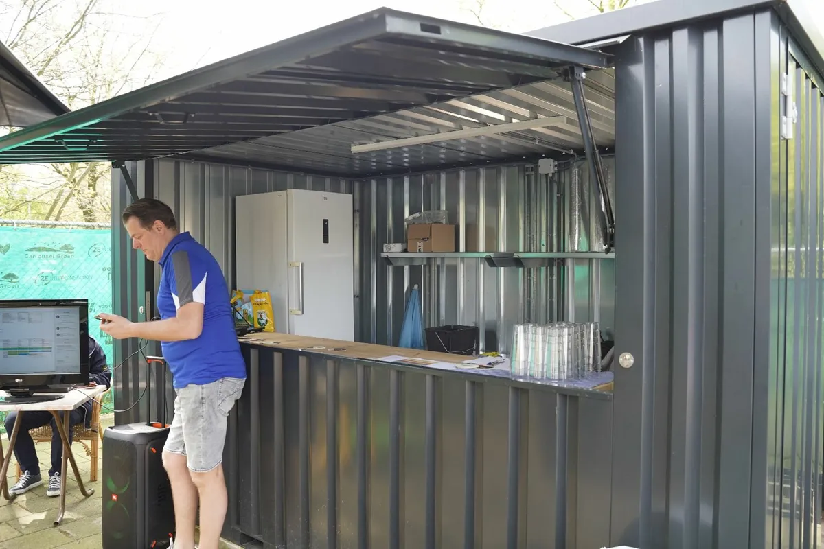 Custom Bar Pub Container 4x2 XL meters - Image 1