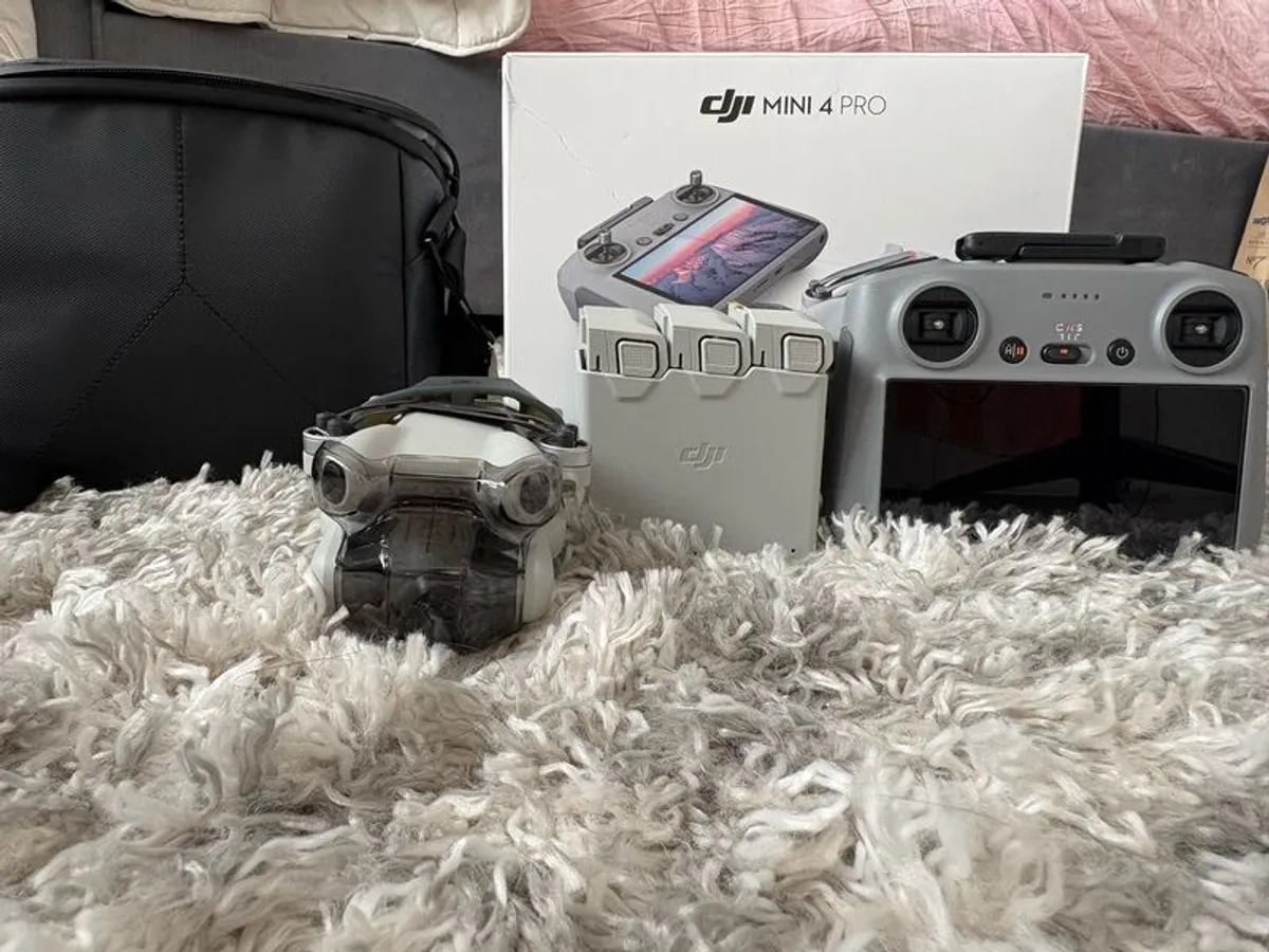DJI Mini 4Pro Flymore combo - Image 1