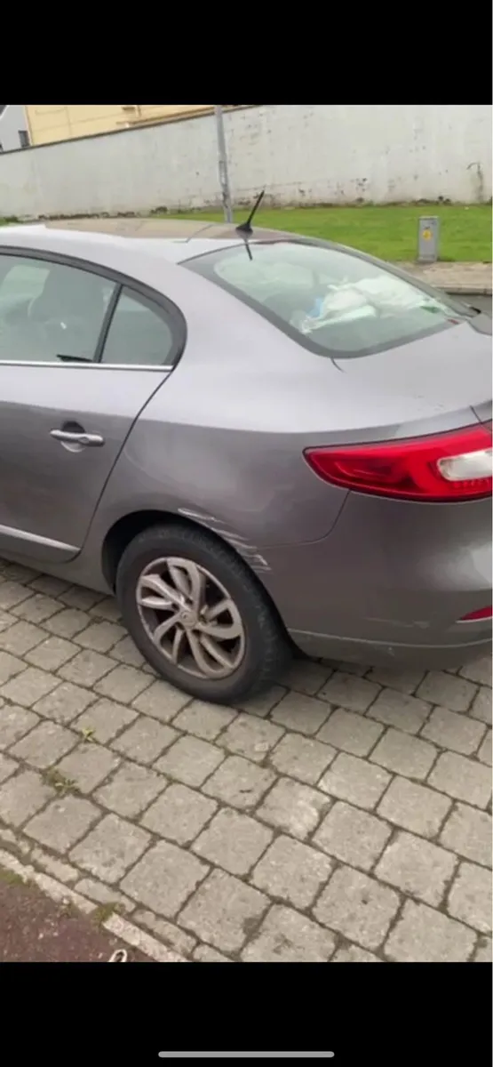 2015 Renolut 1.5 Disel tax & tested - Image 3