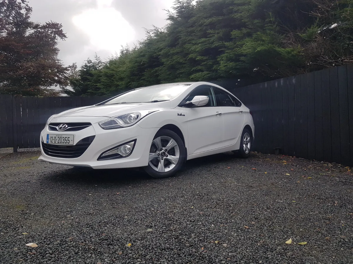 HYUNDAI I40... VERY LOW KMS...NCT TODAY - Image 1