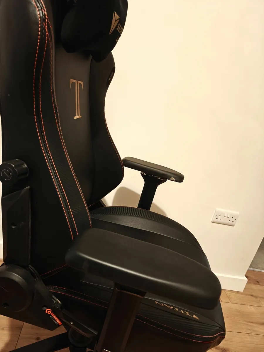 Secretlab Titan 2020 Series Gaming/Office Chair - Image 4