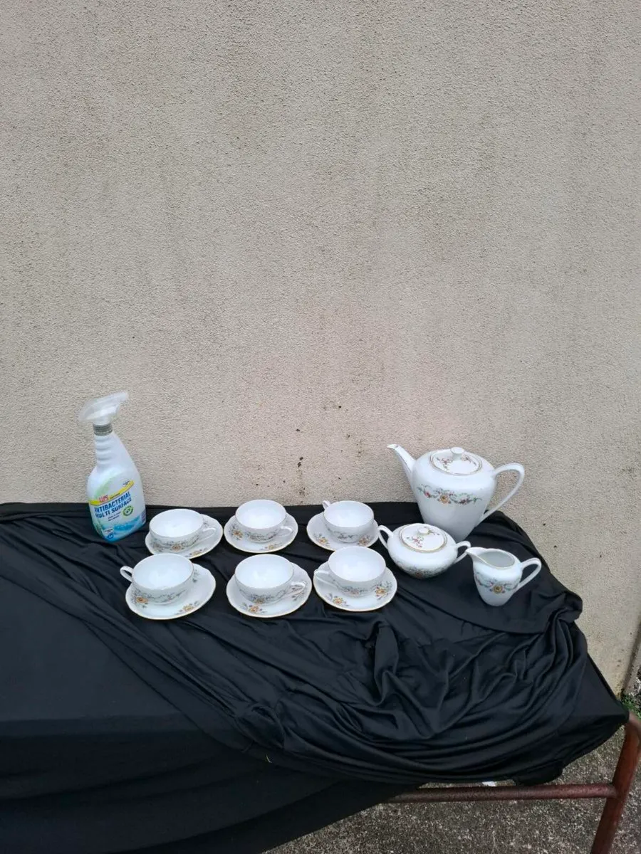 China complete tea set postage possible