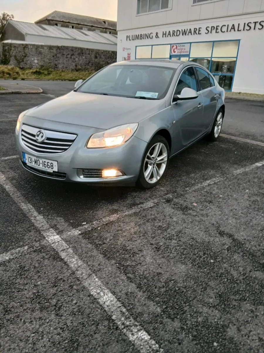 VAUXHALL INSIGNIA 2 LITRE Diesel NCT 6/26 TAX 3/26 - Image 2