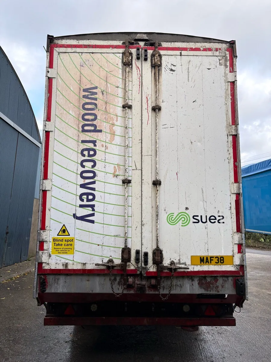 2013 BMI 130 CuYard Triaxle Walking Floor Trailer - Image 4