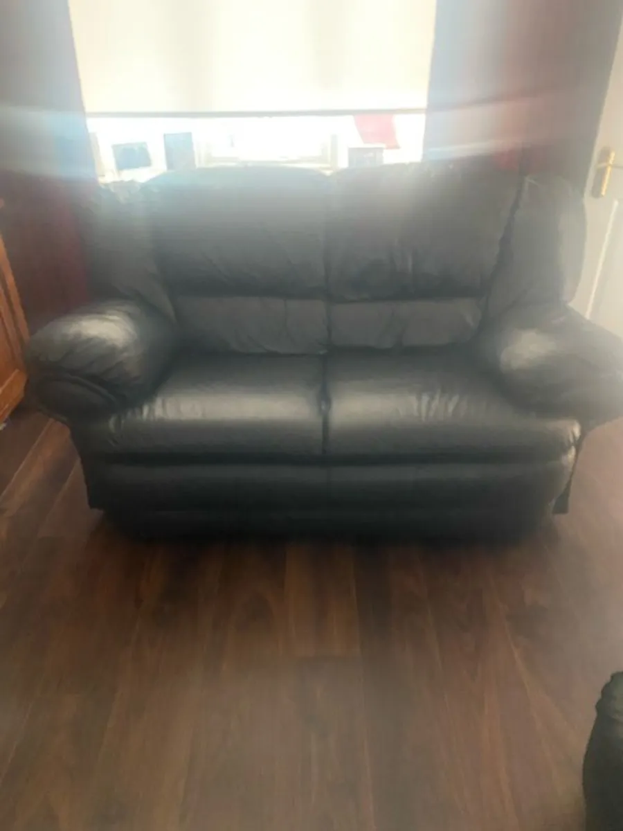 Leather 3 & 2 seater suite. Smoke and pet free home. Very good condition. - Image 2
