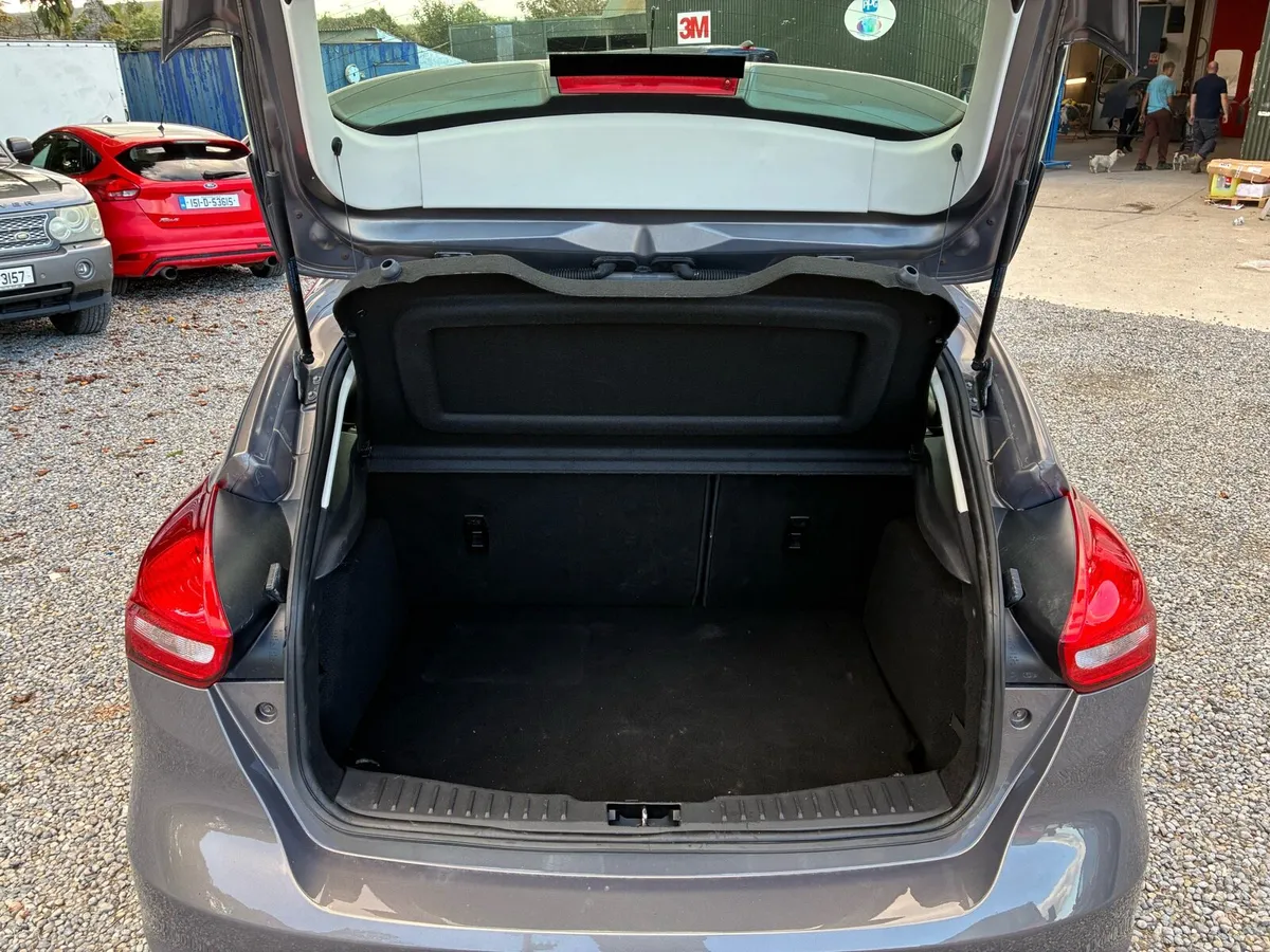 2016 Ford Focus - Image 3