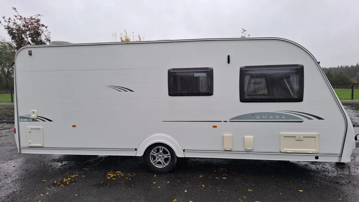 Coachman Amara Fixed Bed Caravan - Image 1