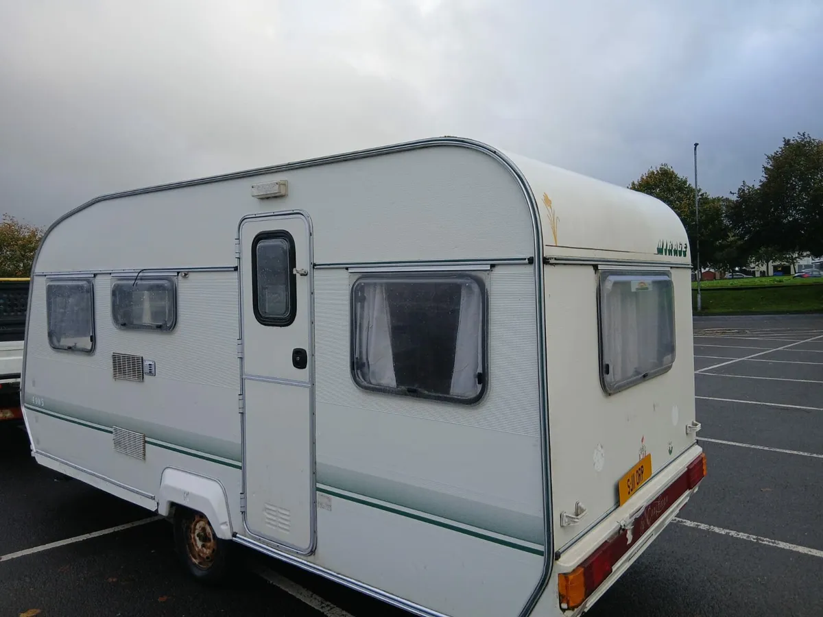 4 berth caravan - Image 2