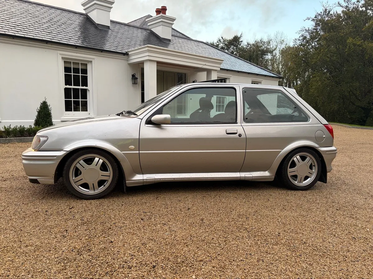 RS 1800 ford fiesta - Image 1