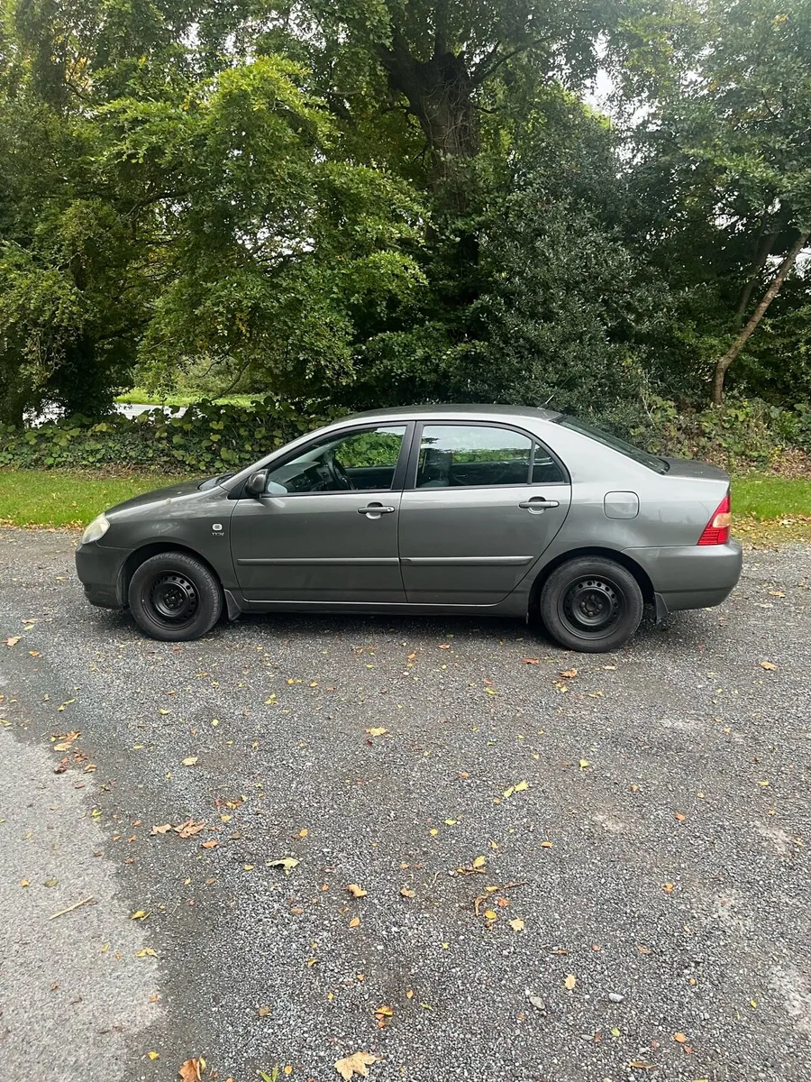 Toyota Corolla - Image 2