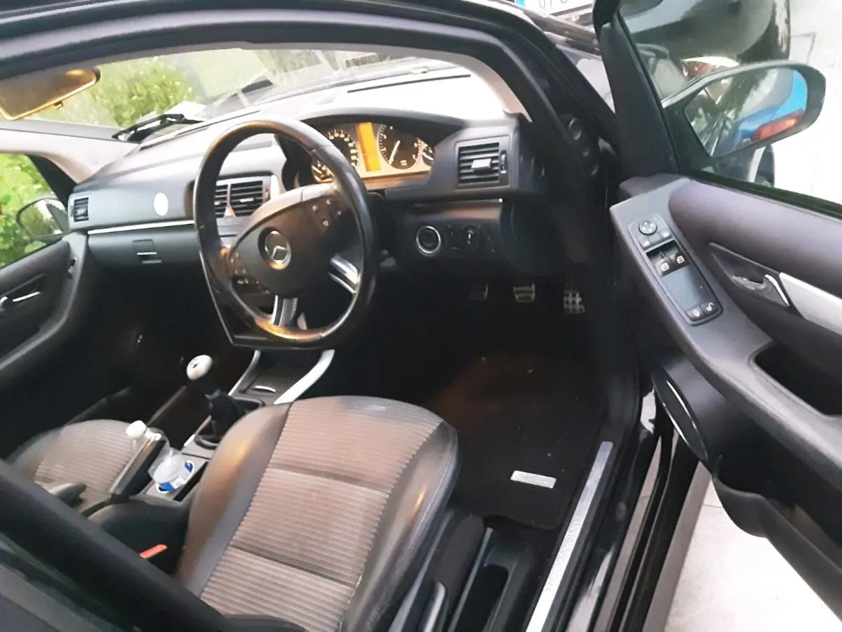 Mercedes bclass low mileage - Image 4