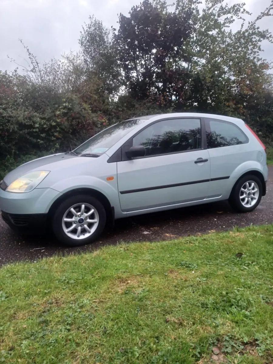 2003 Ford Fiesta - Image 1
