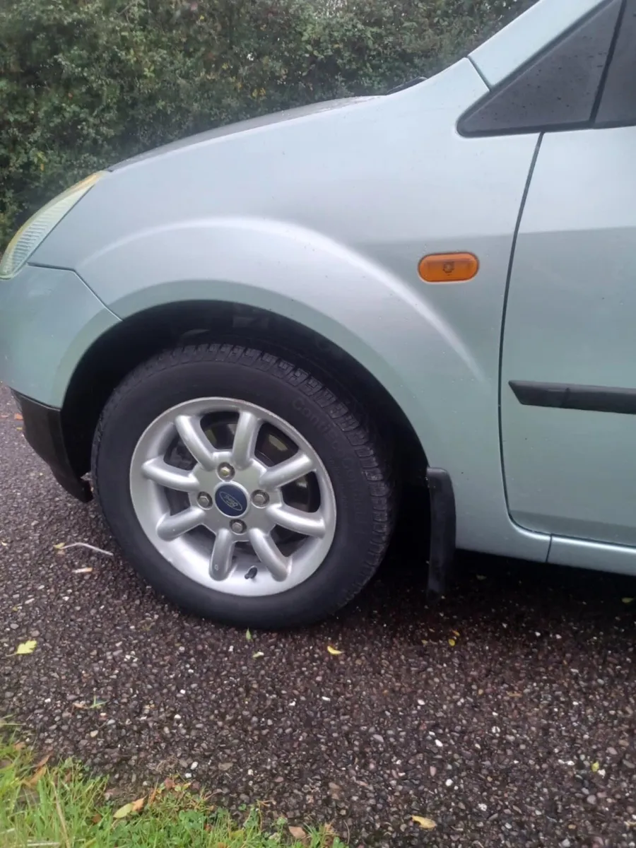 2003 Ford Fiesta - Image 4