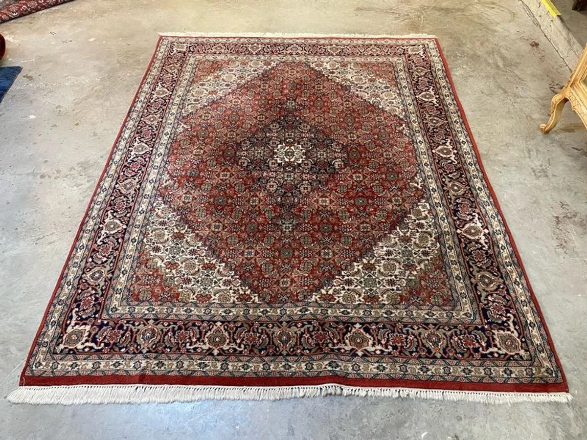 Very Good Vintage Bidjar hand Knotted Rug. - Image 1