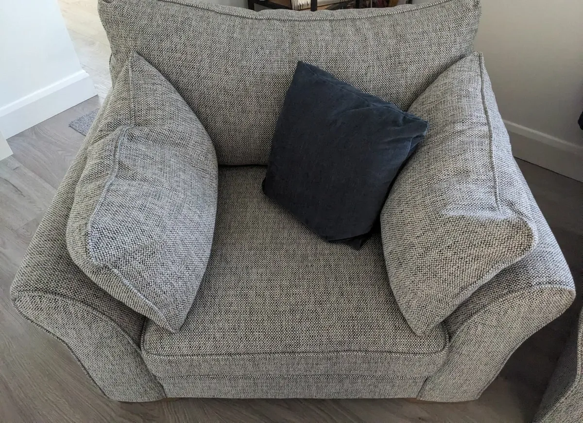 3 piece suite - Image 2