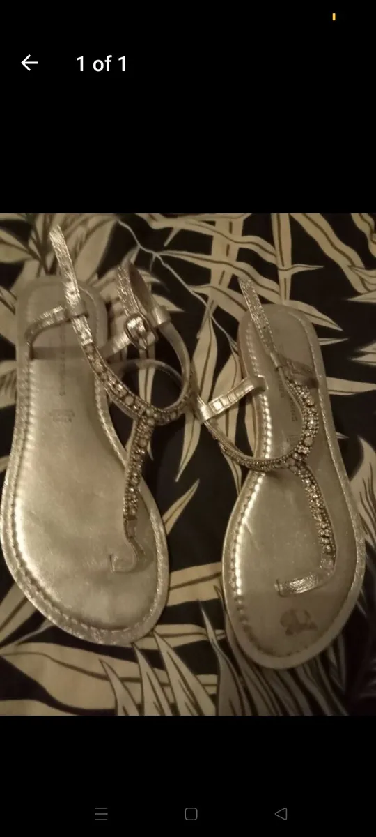 Ladies Dorothy Perkins sandals size 6