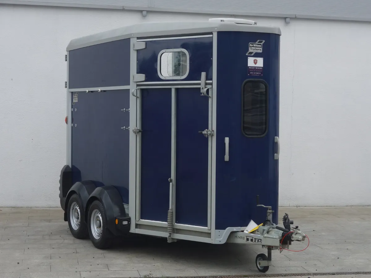 Used Ref T09867 HB506 Ifor Williams Horsebox - Image 1