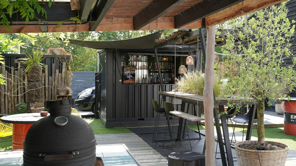 shipping container bar 4x2 meters XL - Image 3