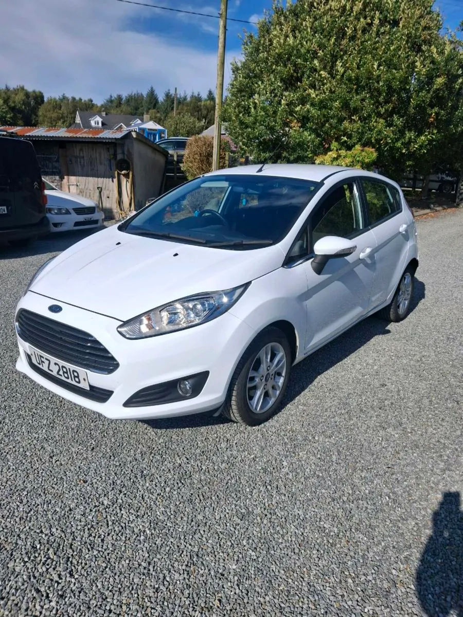 2014 ford fiesta - Image 2