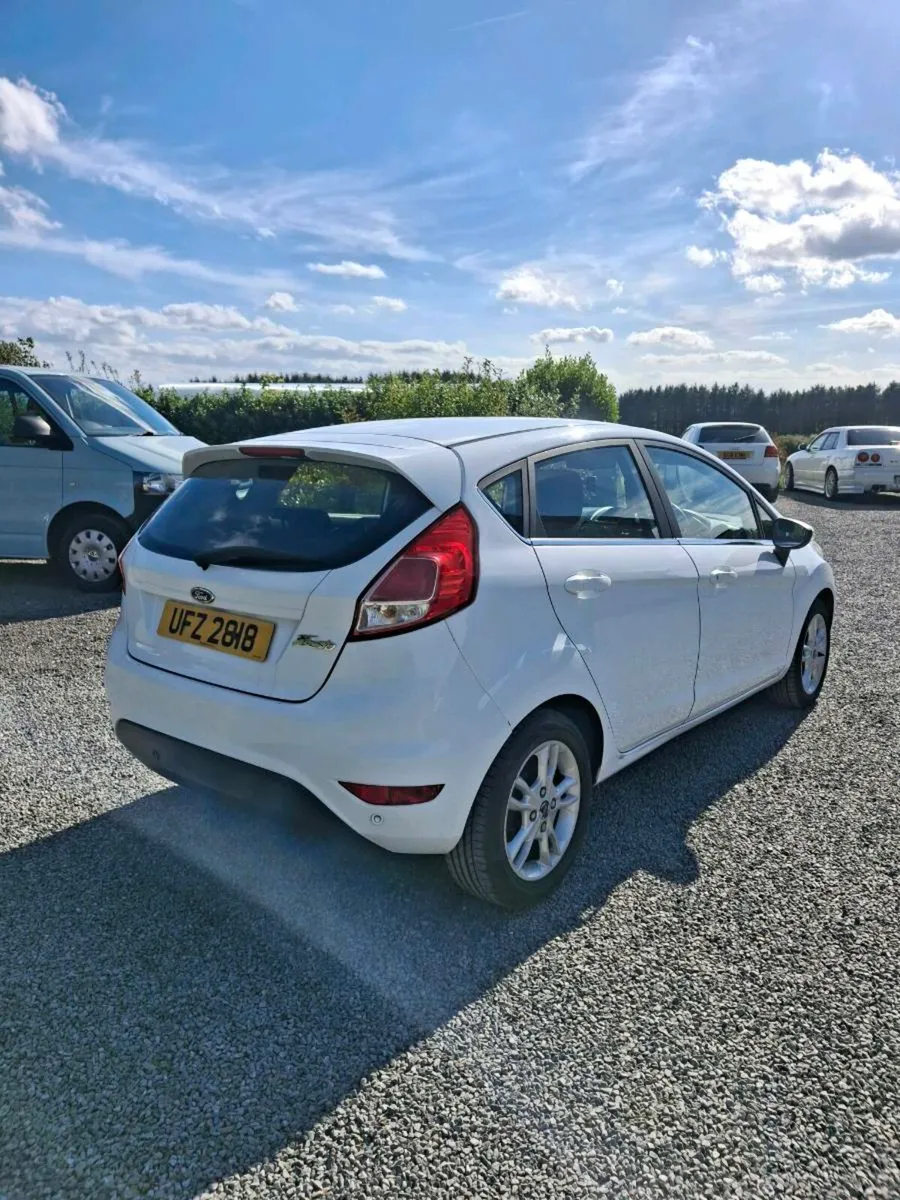 2014 ford fiesta - Image 3