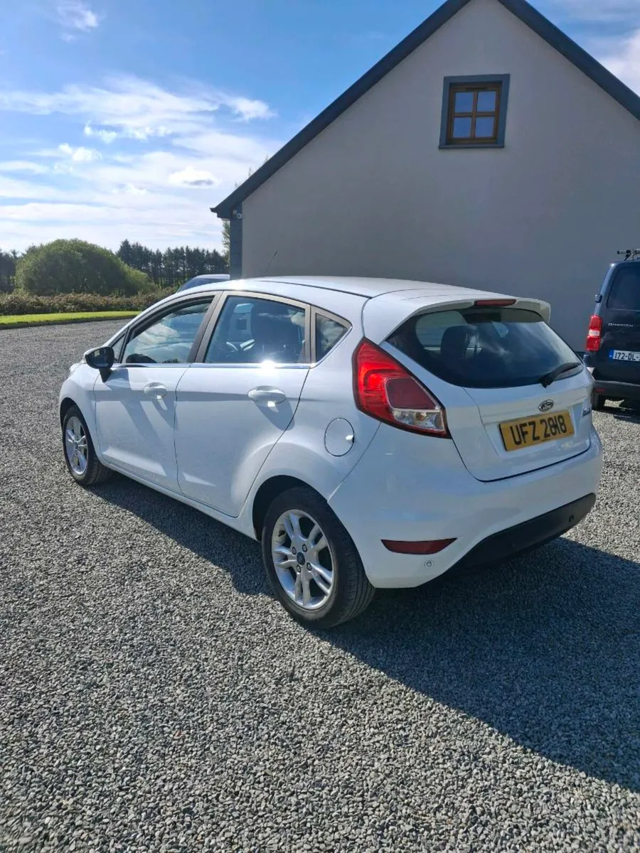 2014 ford fiesta - Image 4