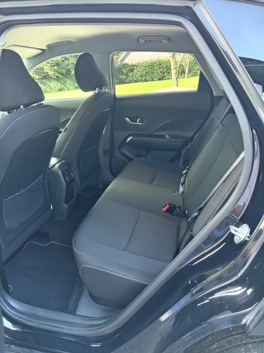 Hyundai KONA 2023 - Image 4