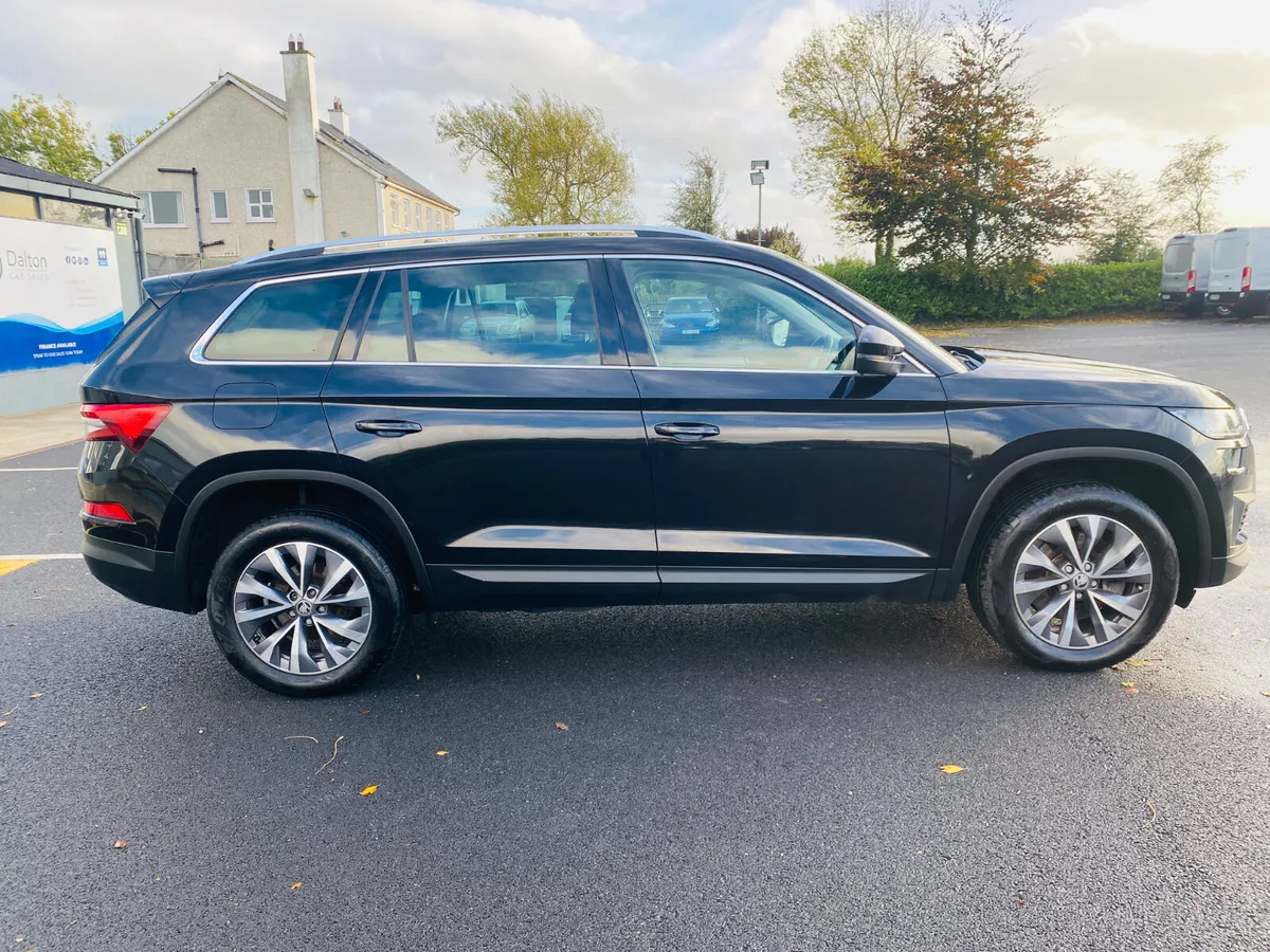 SKODA KODIAQ AMBITION 2.0 TDI AUTO 2022 (221) - Image 4
