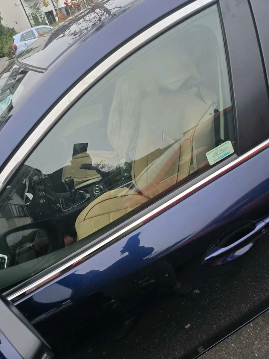 Car - Image 4